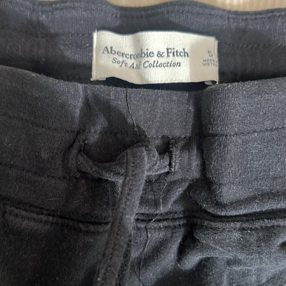 Abercrombie & Fitch women’s wide leg flare leggings, black size small - Picture 2 of 3